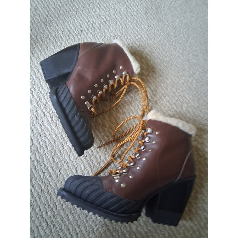 Chloe Rylee Shearling-lined leather ankle boots EU size 40, 9